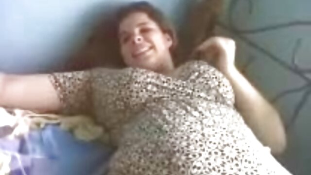 J'adore ces culs film porno filles vierge d'été en jean.