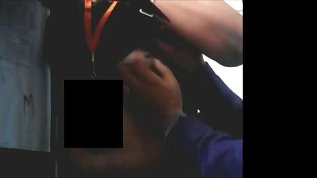 Beau-père se faufile sexe vierge video dans la bite de sa fille