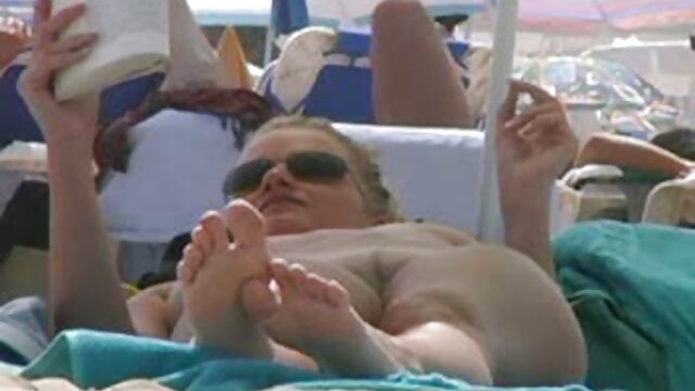 Ça fait mal à Maîtresse. film porno avec fille vierge Puis-je faire une pause? NON
