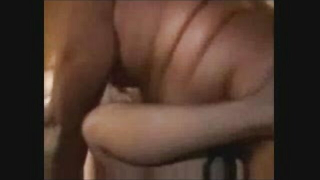Ma MILF exposée mature femme en bas et pornos vierge énorme jouet