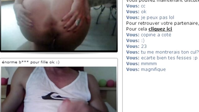 Povbitch - Une blonde super maigre chevauche la bite avec le porn femme vierge sourire