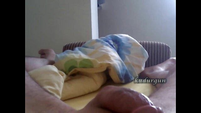 Sexe avec un mec sur film x fille vierge Internet