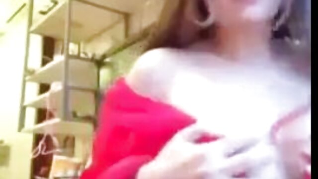Susan et le film porno fille vierge coq violet
