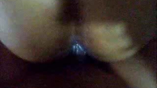 Fille noire porno hub vierge chevauchant un gode